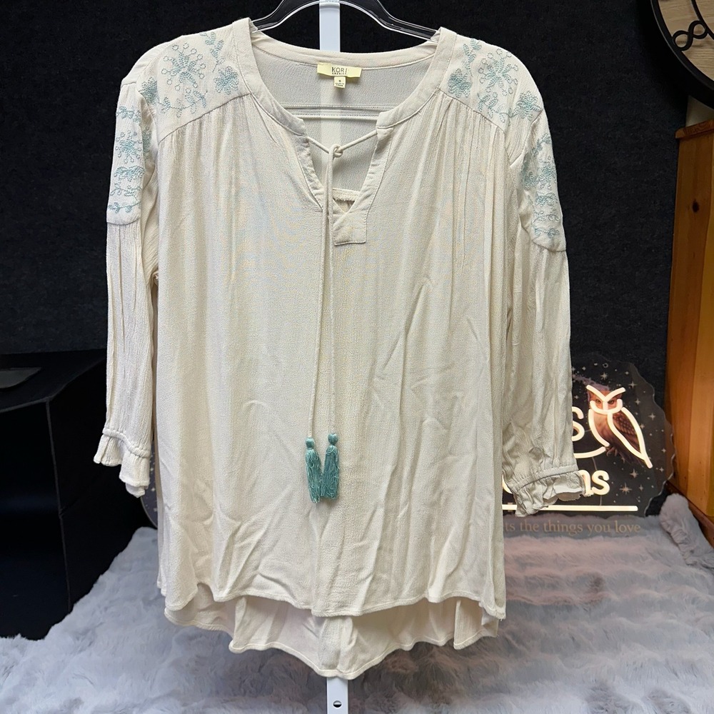 Kori‎ America Boho Top Womens Small Cream Blue Floral Embroidered Tassel Blouse